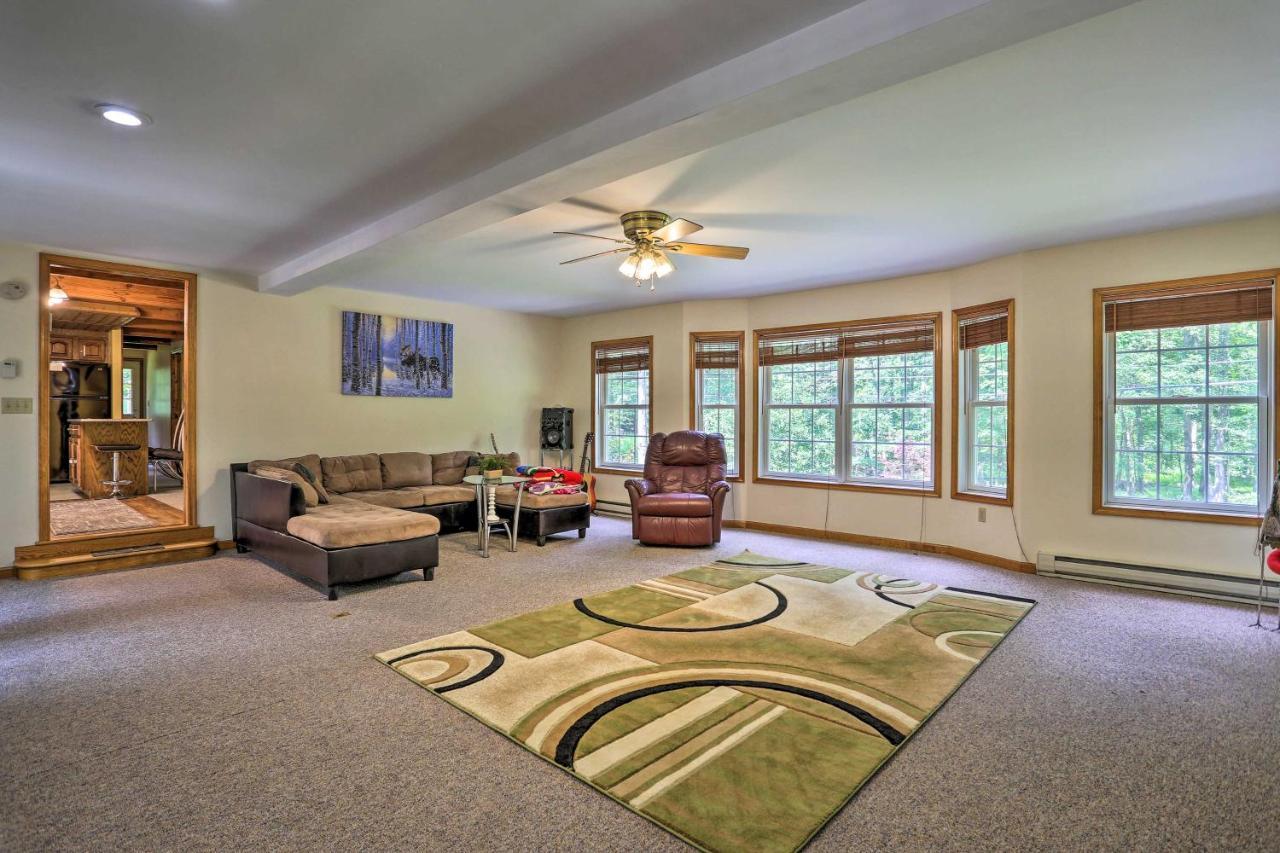 Henryville Home With Hot Tub About 5 Mi To Camelback! Luaran gambar