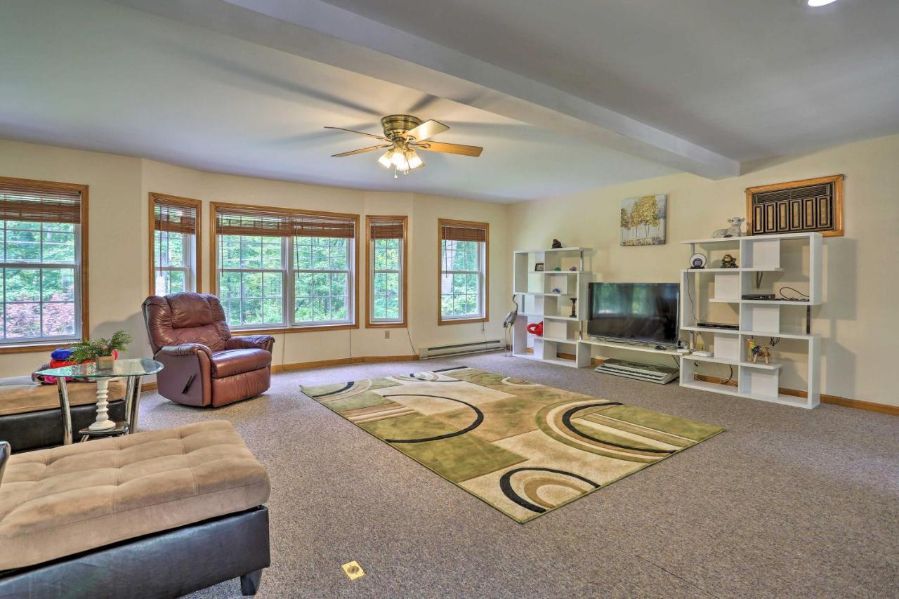 Henryville Home With Hot Tub About 5 Mi To Camelback! Luaran gambar